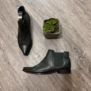 Shoe The Bear Pointed Toe Chelsea Pull On Boots Sz 41 Green